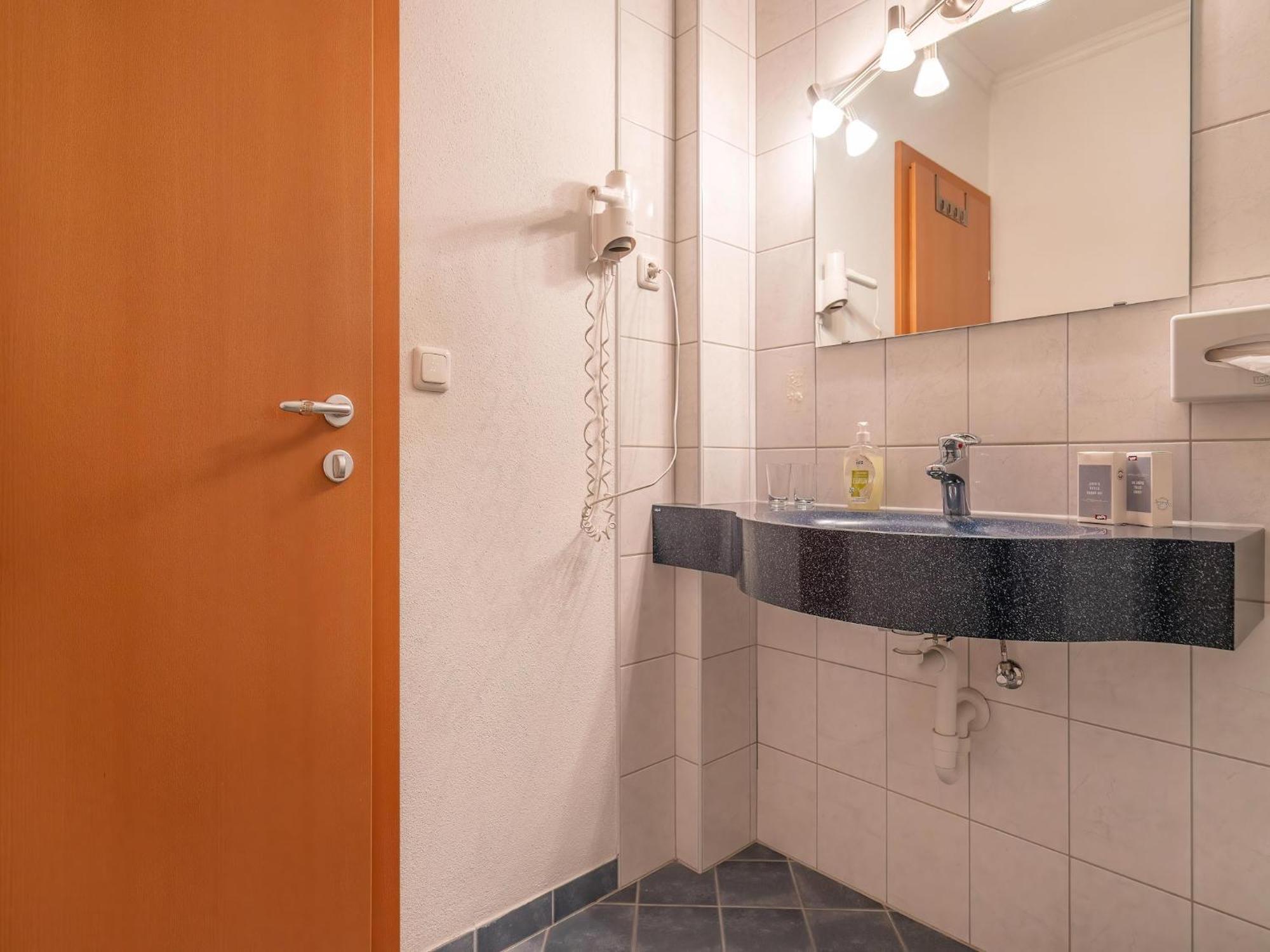 Quiet With Storage Apartment